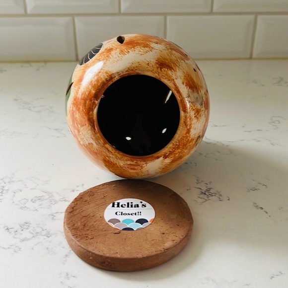 Nicaraguan Handmade Clay  Candle Holder - Picture 8 of 11